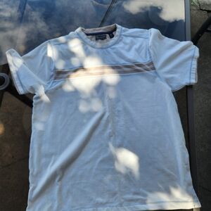 Shirt (men's). Off white color. Brand: Arrow.